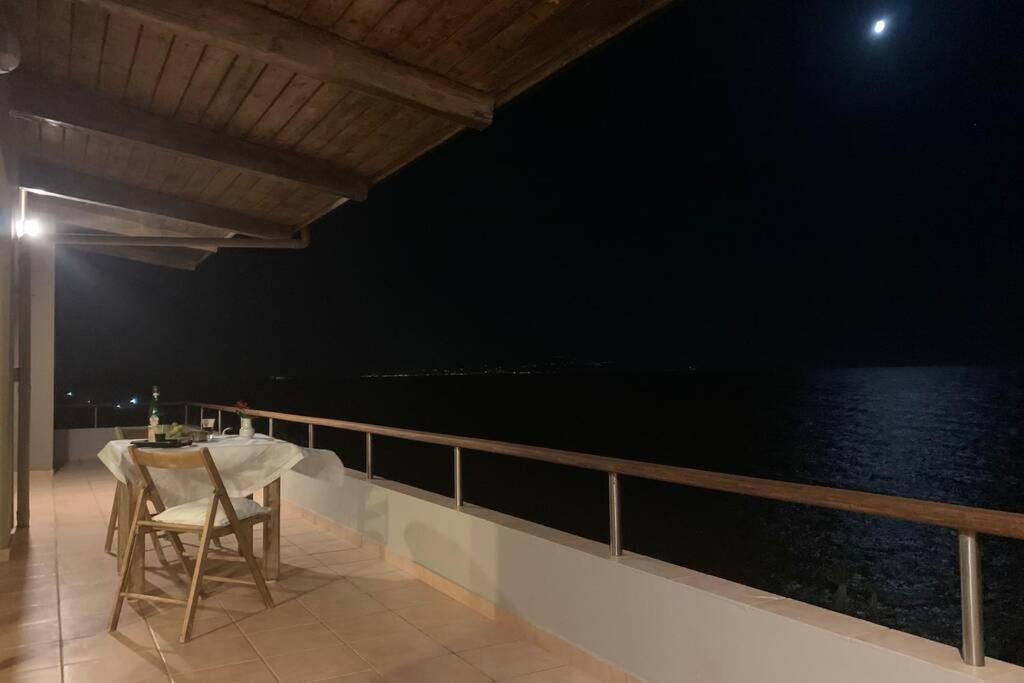 360º Suite With Endless Views To The Ionian Sea มิทิคาส ภายนอก รูปภาพ